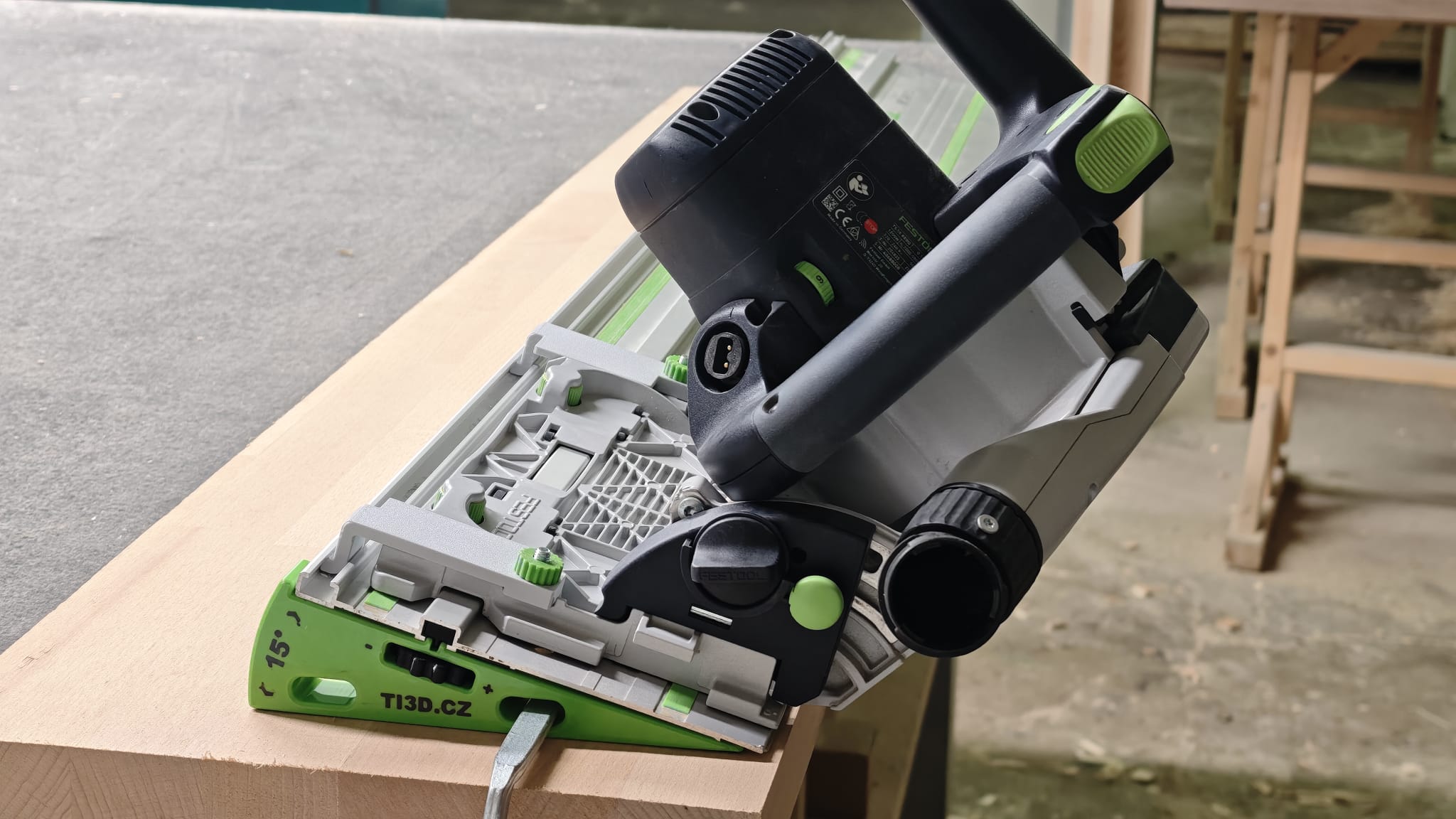 Řezání s úhlovým klínem v praxi